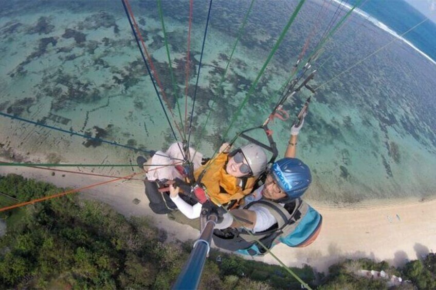 Experience Paragliding in Bali with Professional Instructor