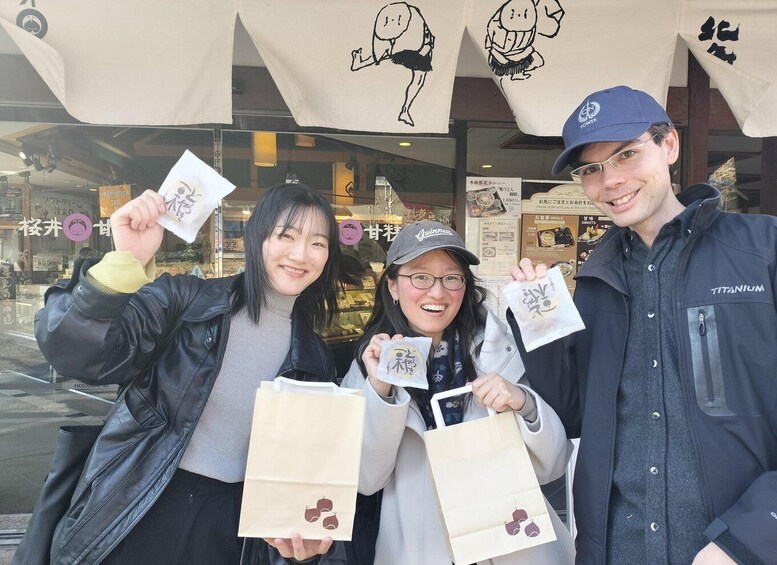 Picture 16 for Activity Obuse: Half-day walking tour of Hokusai & Local Specialties
