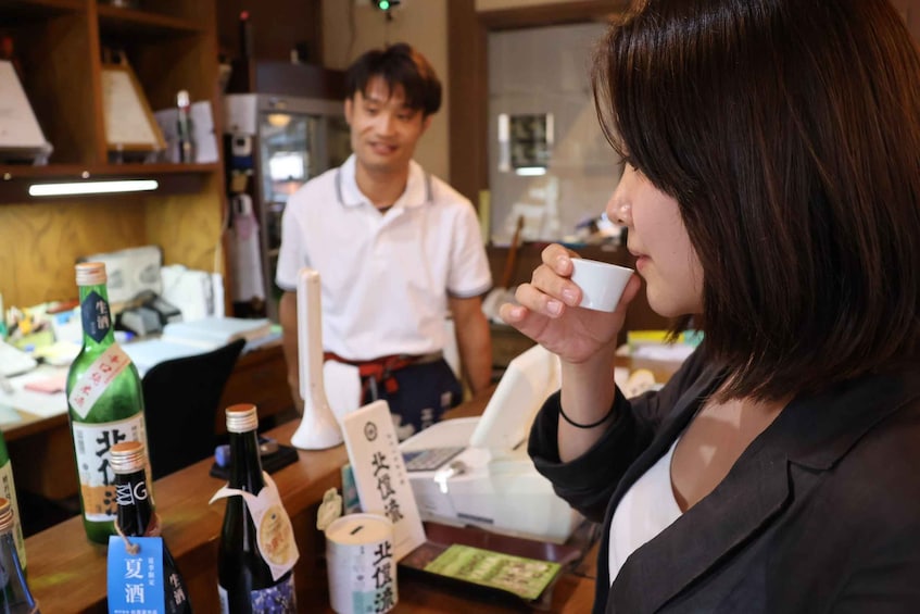 Picture 3 for Activity Obuse: Hokusai's Town Walking Tour with Sake Tasting