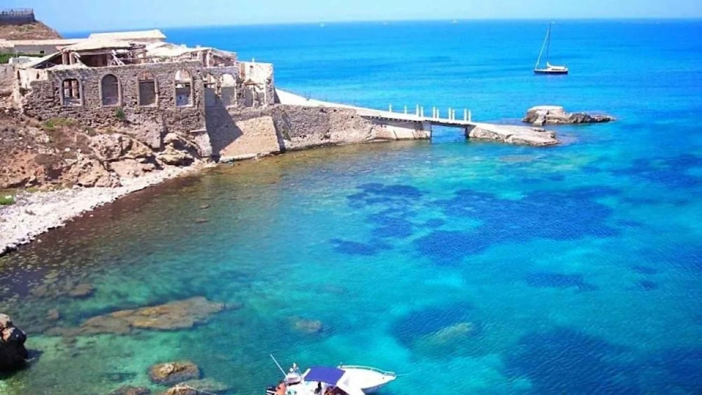 Marzamemi- Vendicari- Portopalo : Boat Tour with Aperitif