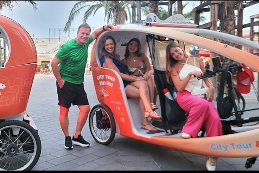 Private and Guided Velotaxi Tour in Nice