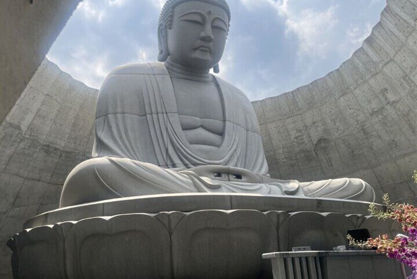 1 Day Tour to Hill of the Buddha, Sapporo and Sake