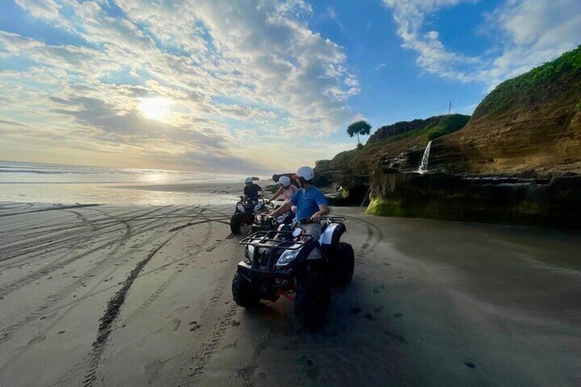 Bali ATV Ride On the Beach, Rice Field and Village Treck 2 Hour
