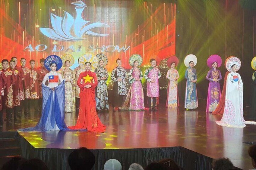 Exploring Ao Dai Vietnam Show in Da Nang City 