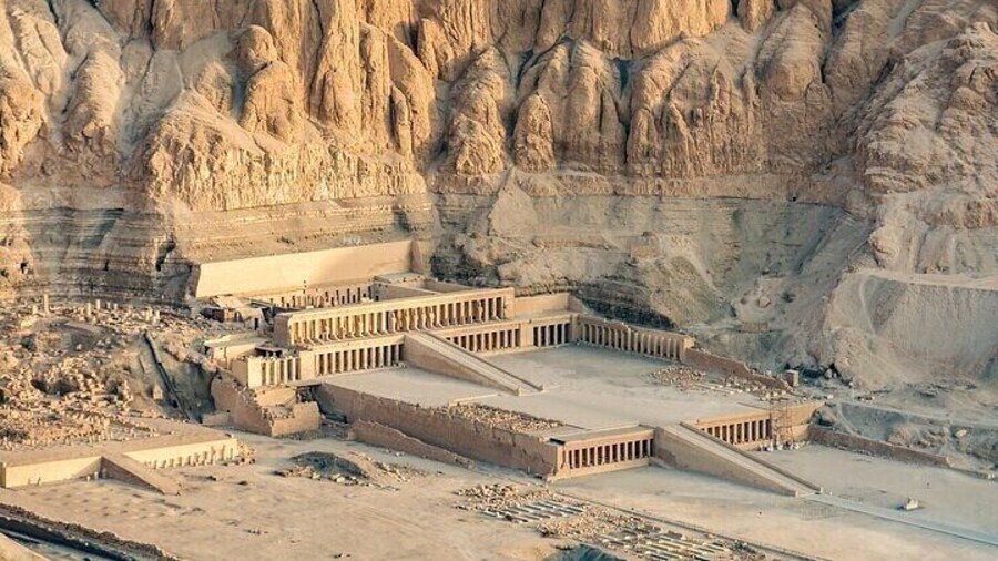 Luxor Valley of the Kings Hatshepsut & Karnak Temples – Hurghada