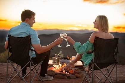 Romantico picnic notturno sulle montagne di Las Vegas