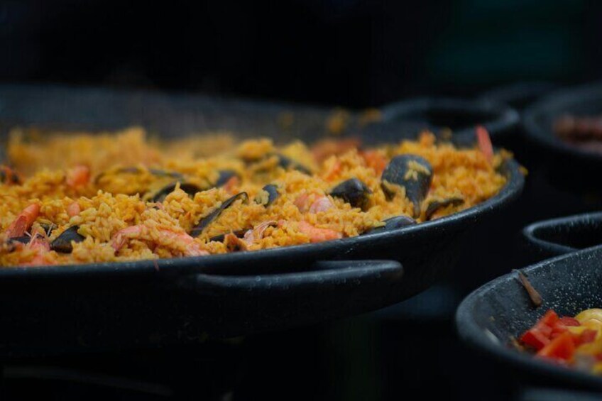 Private Healthy Food Experience and Walking Tour in Barcelona