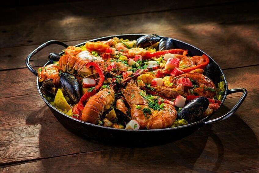 Private Healthy Food Experience and Walking Tour in Barcelona