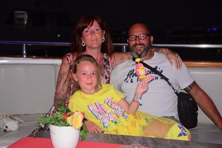 Sharm el Sheikh Night Boat Dinner and Belly Dance Show