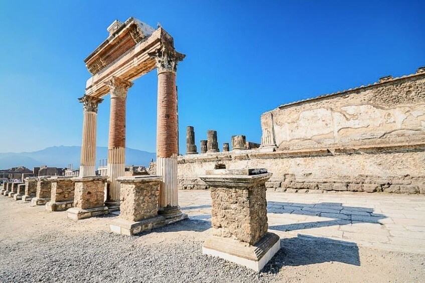 Capri island - Pompeii