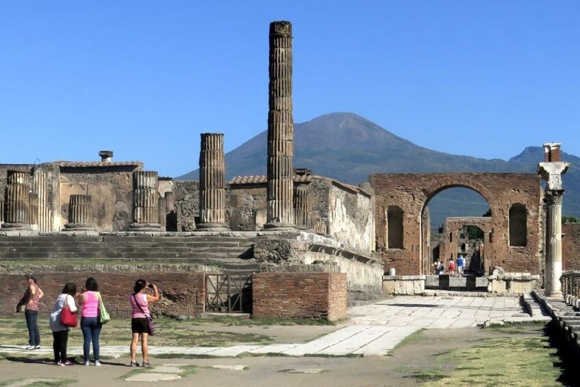 Capri island - Pompeii