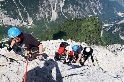 Climbing via Ferrata in Mala Mojstrovka via Hanzova Route