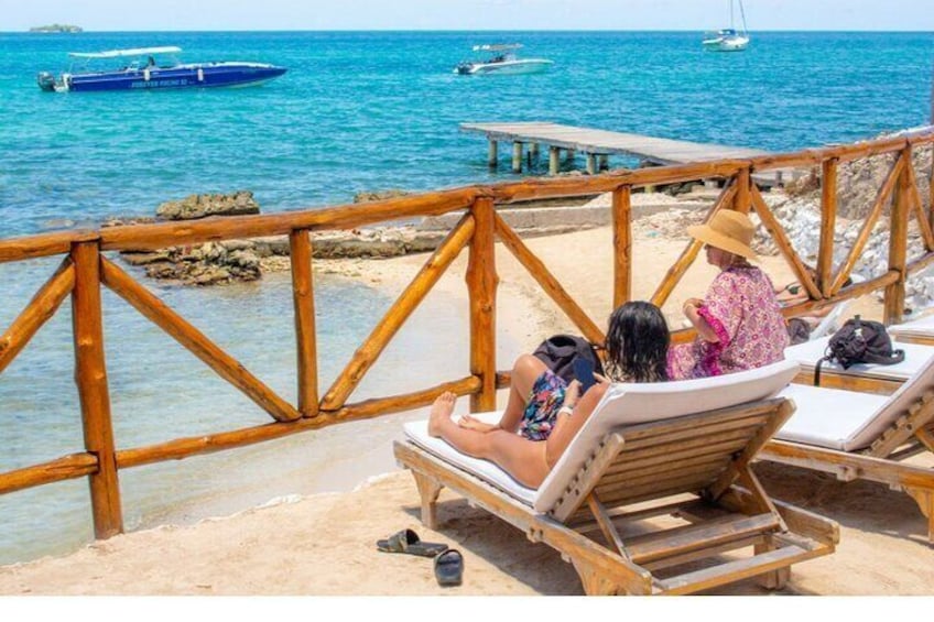Adventure in the Rosario Islands, Barú and Tierra Bomba