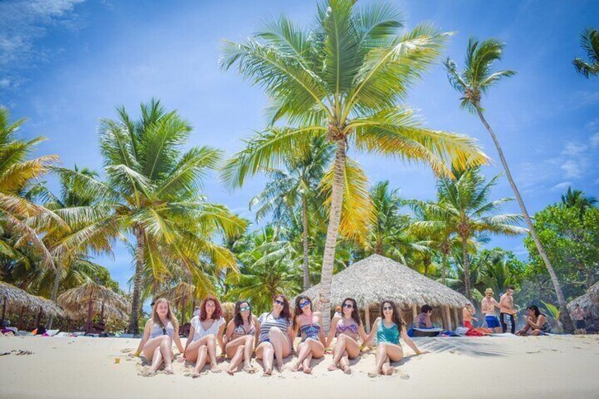 Saona Island a Paradise from Punta Cana All Inclusive Guided Tour 