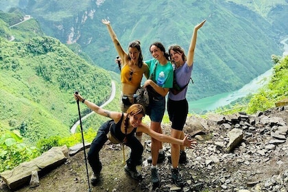 2 Day Ha Giang Loop Motorbike, Short Trekking with Bro Easy Rider