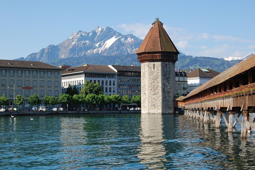 Lucerne Walking Tour with In-App Audio Guide