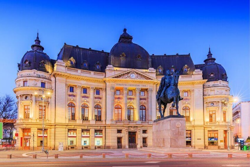 Bucharest Scavenger Hunt and Highlights Self-Guided Tour