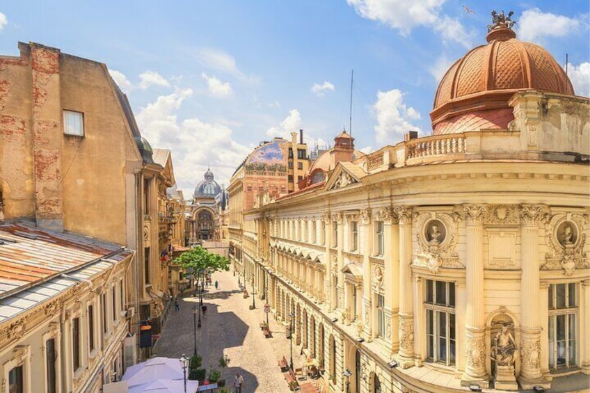 Bucharest Scavenger Hunt and Highlights Self-Guided Tour