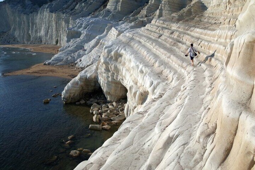 Agrigento Walking Tour with Audio and Written Guide by a Local