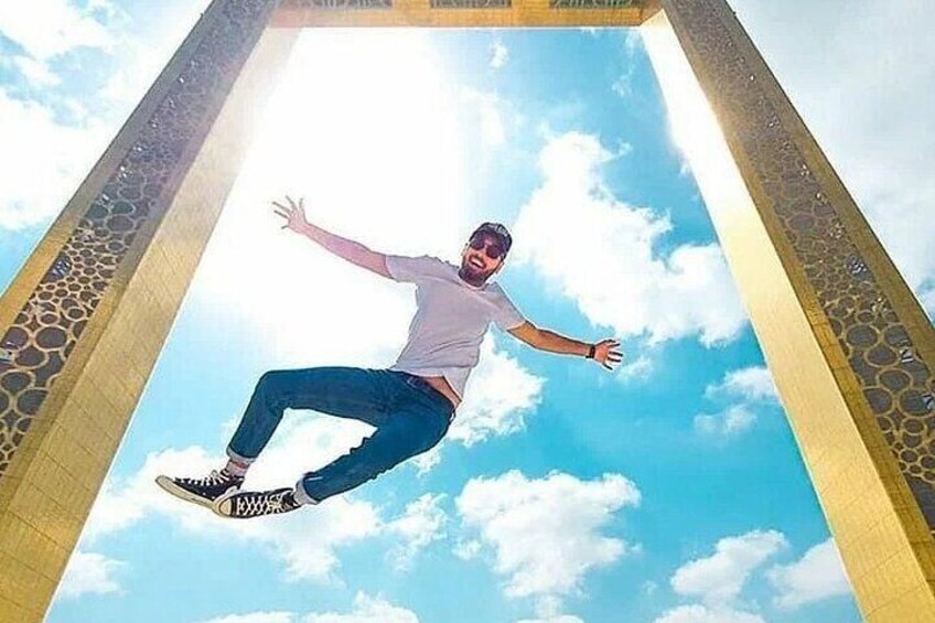 DUBAI FRAME