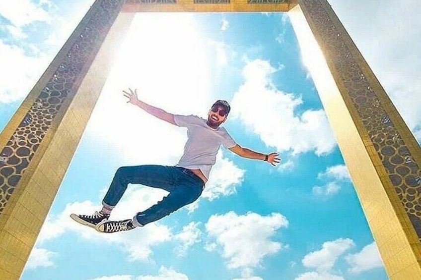 DUBAI FRAME