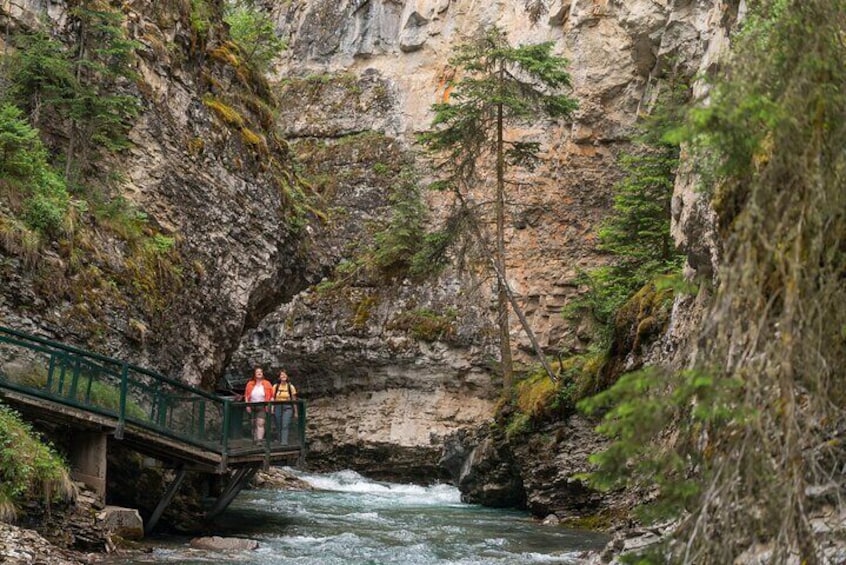 2 Day Banff Lake Louise Johnston Canyon Gondola Hot Springs tour