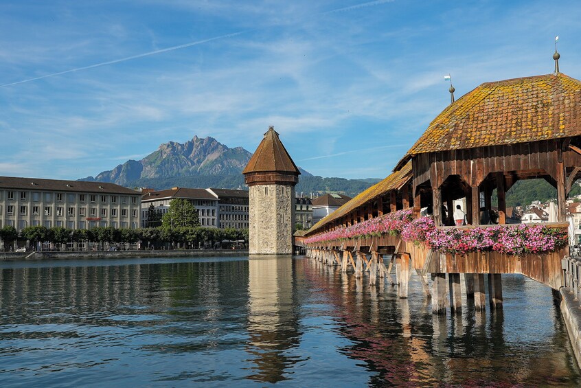 Zurich: Snowmobile Experience & Lucerne 