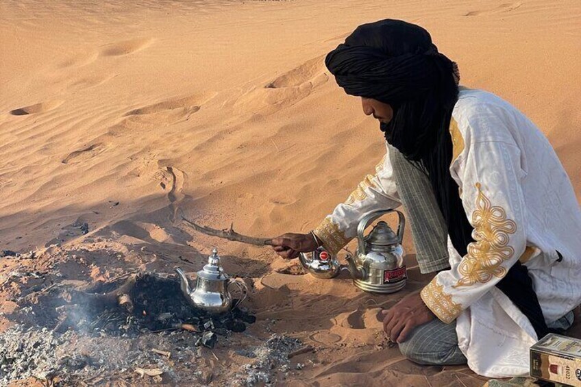 Experience the real Sahara desert with local expert in 2 days