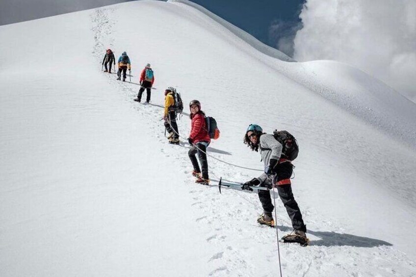 Full day Tour in Summit Cordillera Blanca