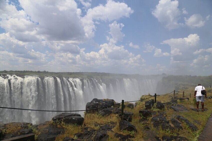 Victoria Falls Private Tour with Lunch and Helicopter Flight