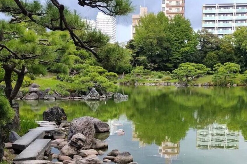 Kiyosumi Shirakawa Garden - in the mid of big city, there are many garden like this in Tokyo