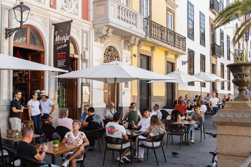 Gourmet Tapas and Wine Tour in the Old Town of Las Palmas