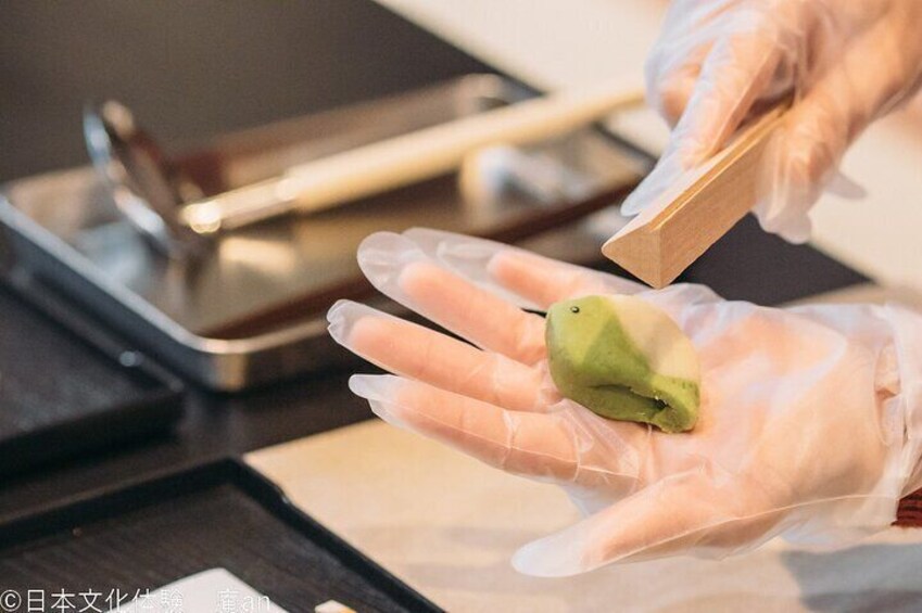  Japanese Traditional Sweets making and Tea Ceremony
