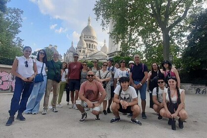 Paris Montmartre Private Guided Walking Tour