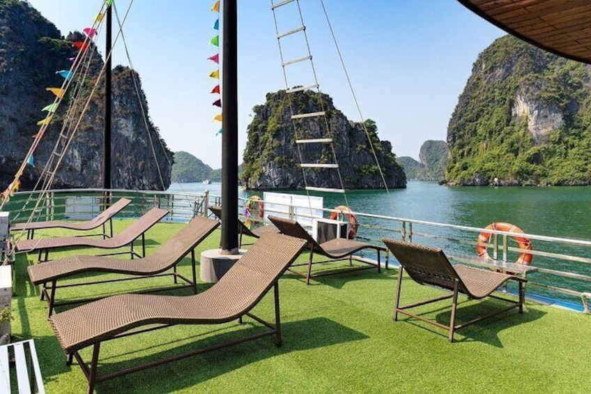  Ha Noi Ha Long Bay Full Day Service with Lunch