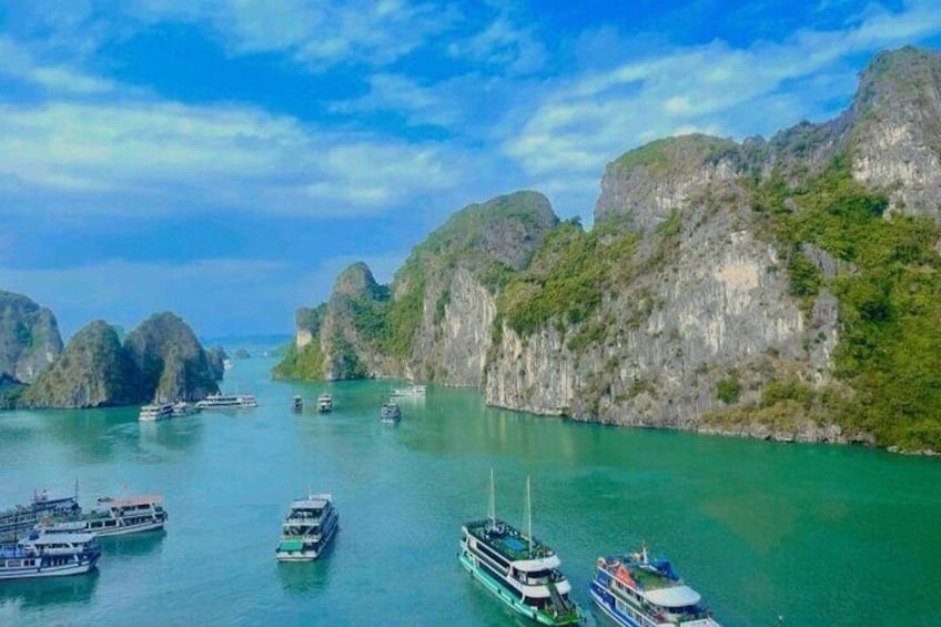  Ha Noi Ha Long Bay Full Day Service with Lunch