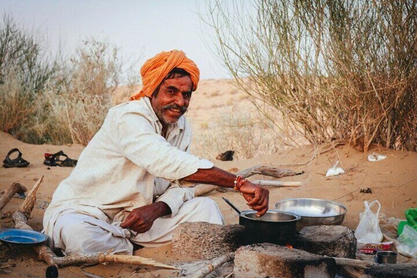 Overnight Camel Safari Tour