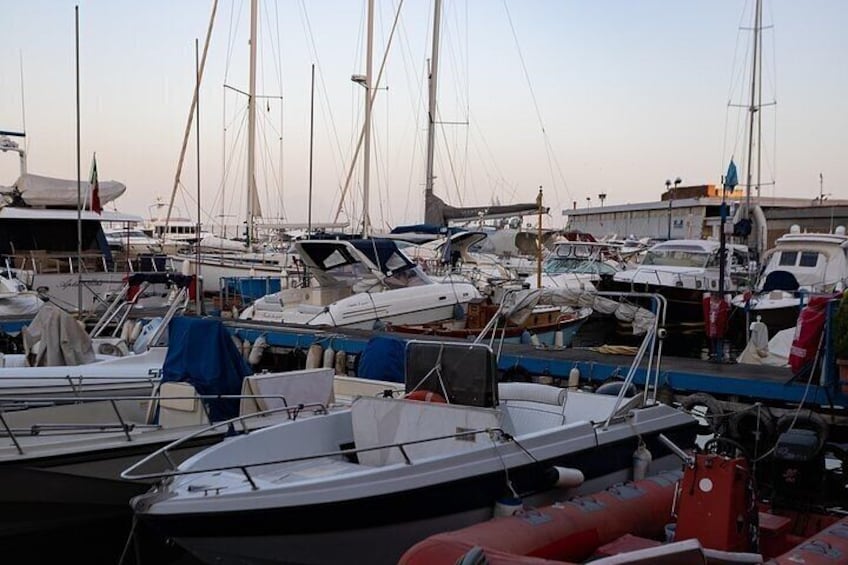 Private Boat Tour in the Beautiful Gulf of Naples with Skipper