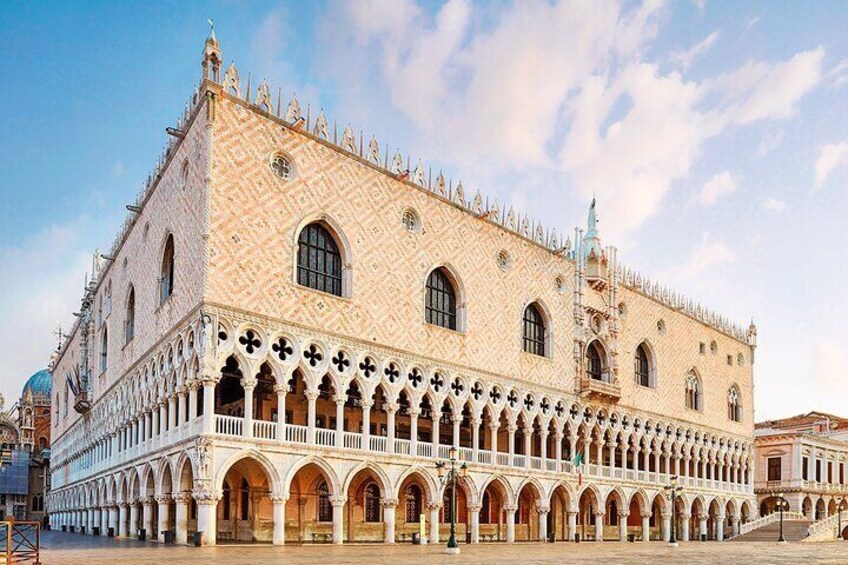Venice: Doge's Palace and St. Mark's Guided Tour with Entry