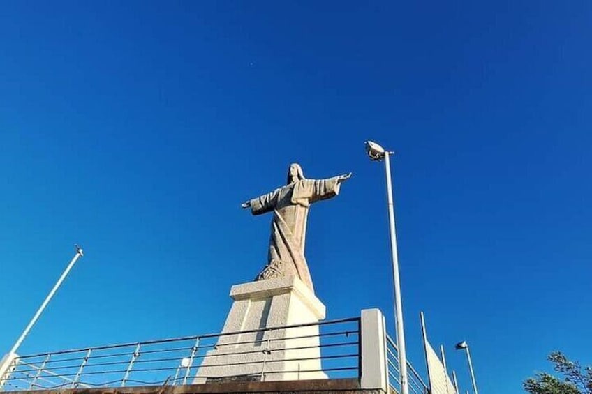 Private Tour in Tuk Tuk to Christ King