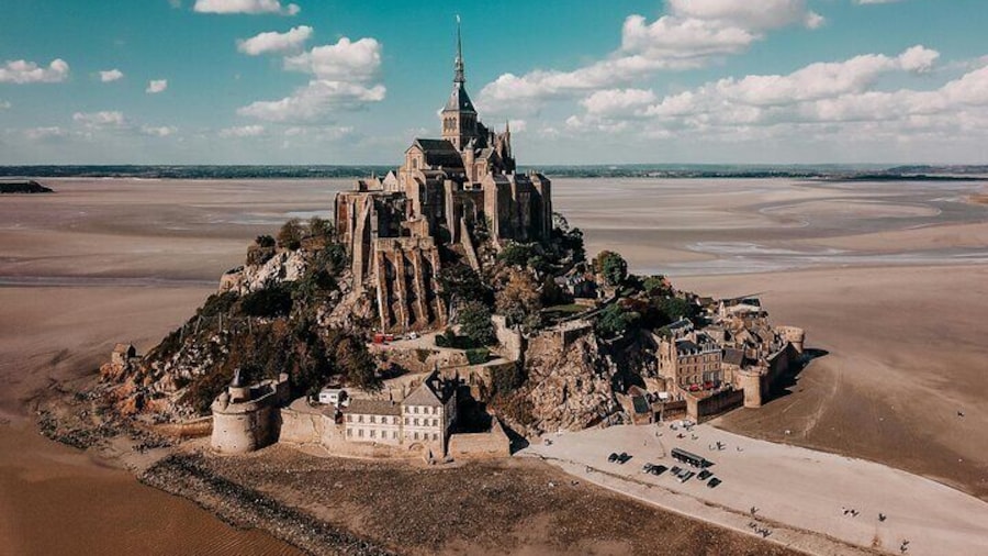 All-day Mont Saint-Michel at your leisure, from Paris