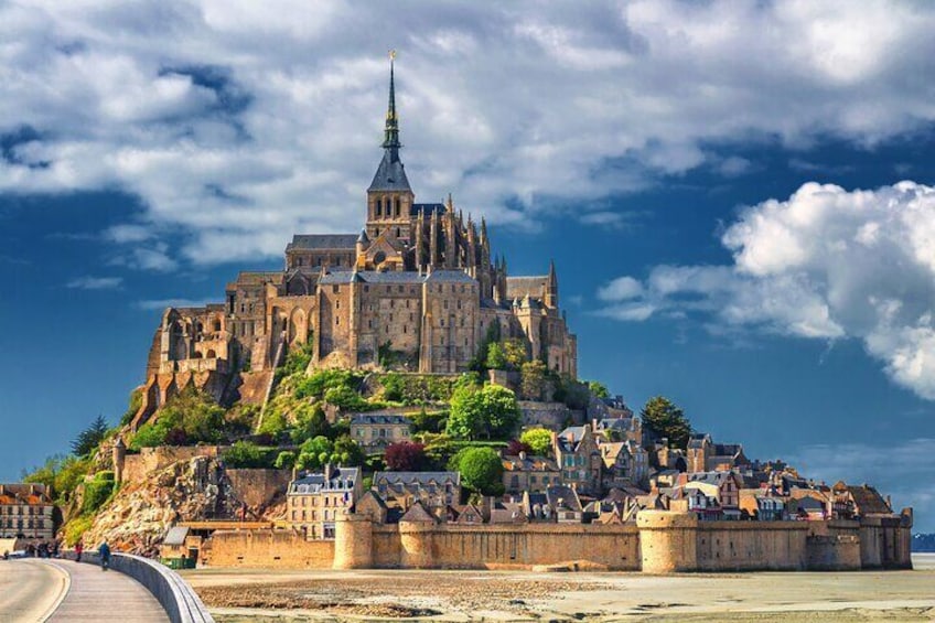 All-day Mont Saint-Michel at your leisure, from Paris (1-7 pax)