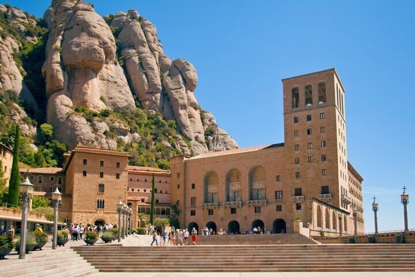 Montserrat Tour with Cogwheel Train, Monastery & Black Madonna