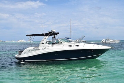 Private Yacht for Excursions in Punta Cana, Snorkeling and Booze