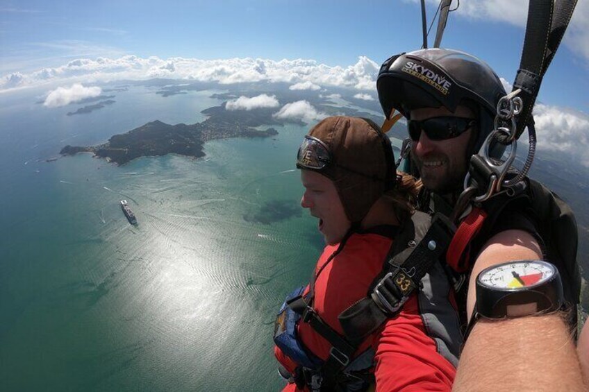 Bay of Islands: 9000ft Skydive