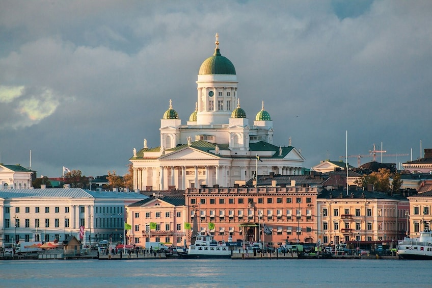 Helsinki of many faces: a walk through the centuries Audio Tour