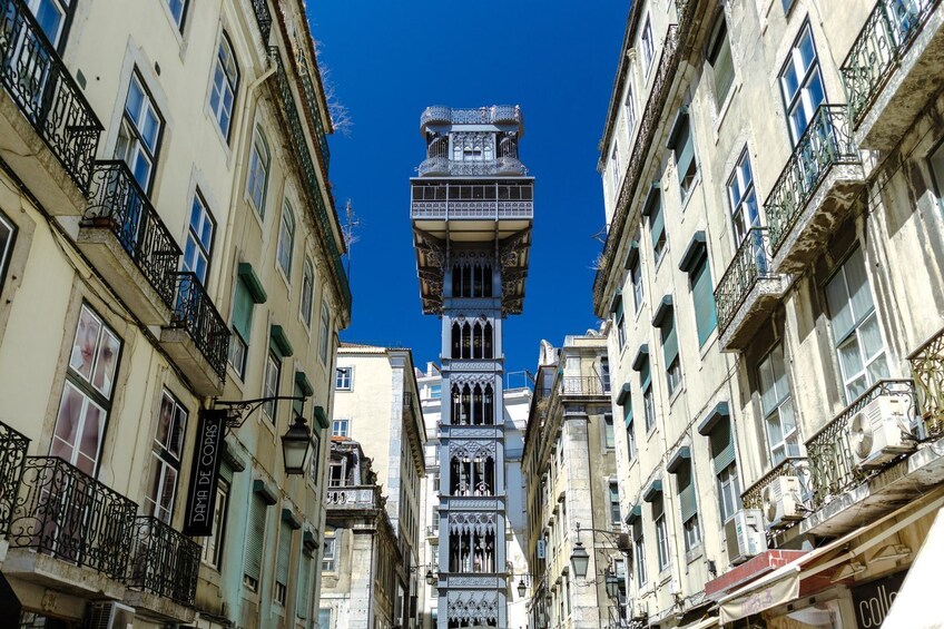 Lisbon Private Sightseeing Walking Tour With Audio Guide