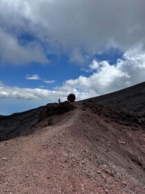 Etna: 2002 Eruption Craters Guided Hiking Tour