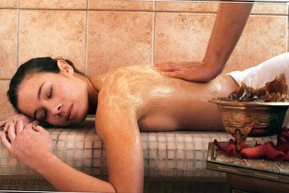 Relaxing Moroccan Hammam & Massage with Transfer – Marrakesh