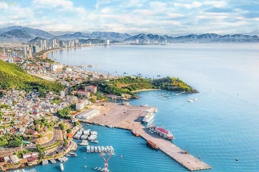 Coral Reef Snorkeling and Floating Bar Party from Nha Trang